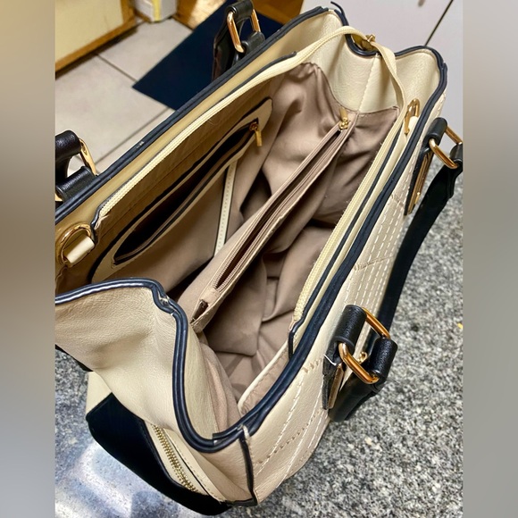 Quilted Two Tone Handbag and matching Wallet Set - Picture 4 of 9